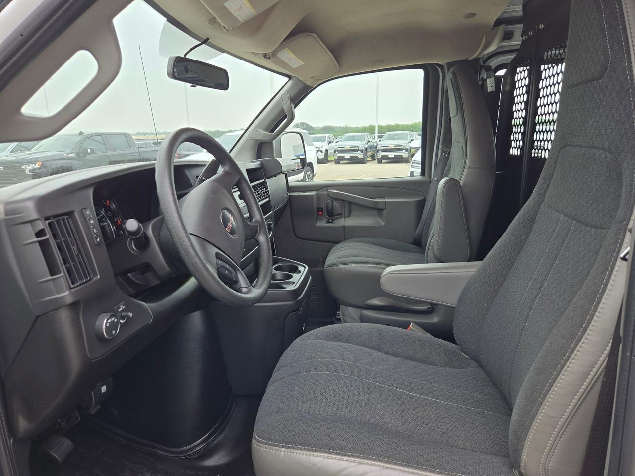 2025 GMC Savana Cargo Van CARGO Castroville TX
