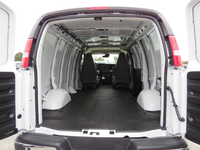 2025 GMC Savana Cargo Van RWD 3500 135 Wilson NC