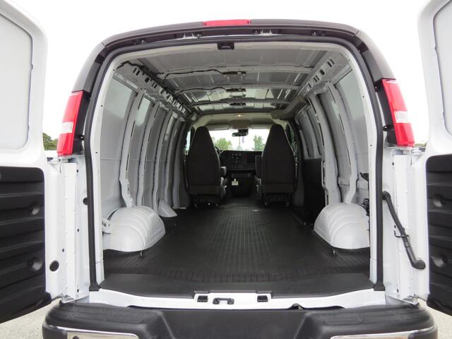 2025 GMC Savana Cargo Van RWD 3500 135 Wilson NC