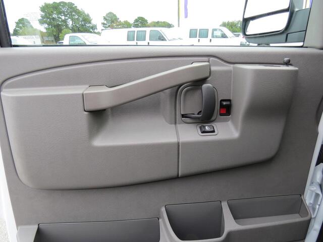2025 GMC Savana Cargo Van RWD 3500 135 Wilson NC