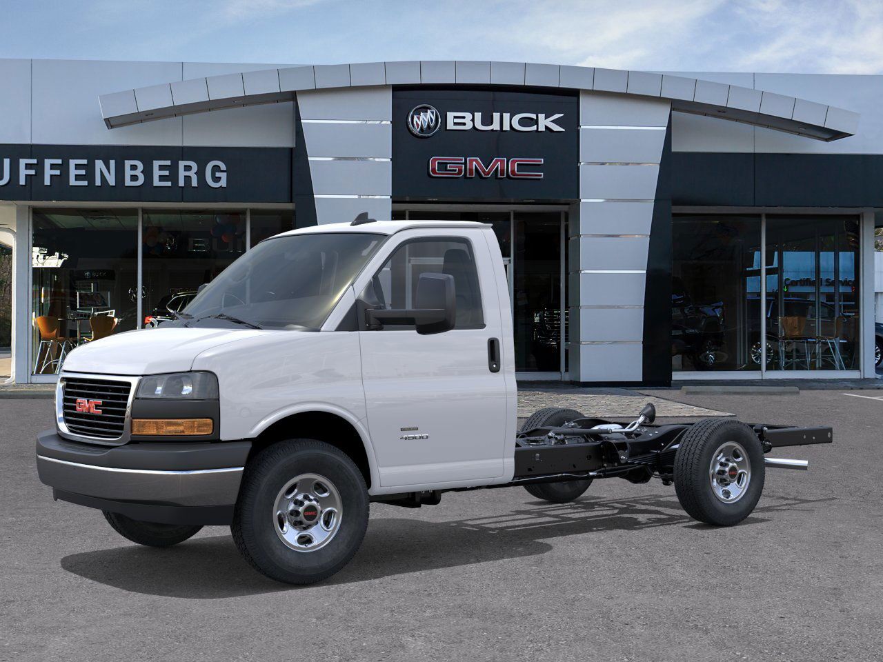 2025 GMC Savana Cutaway 3500 1WT Carbondale IL