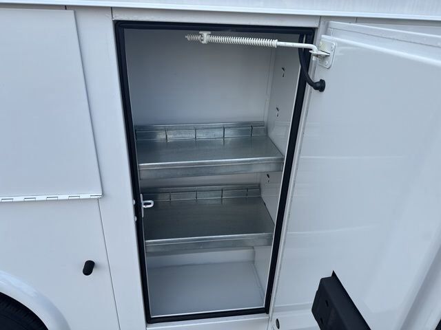 2025 GMC Savana Cutaway 3500 1WT Carbondale IL