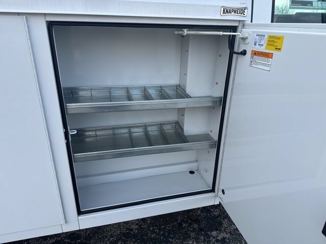 2025 GMC Savana Cutaway 3500 1WT Carbondale IL