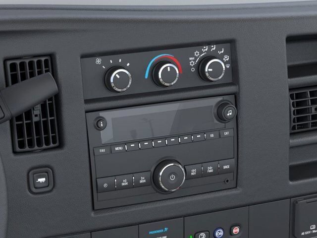 2025 GMC Savana Cutaway 3500 1WT Carbondale IL
