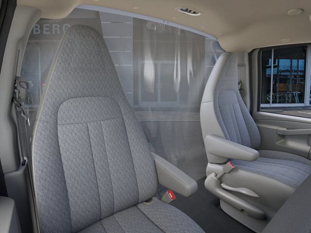 2025 GMC Savana Cutaway 3500 1WT Carbondale IL