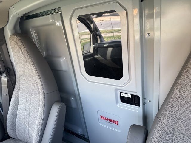 2025 GMC Savana Cutaway 3500 1WT Carbondale IL