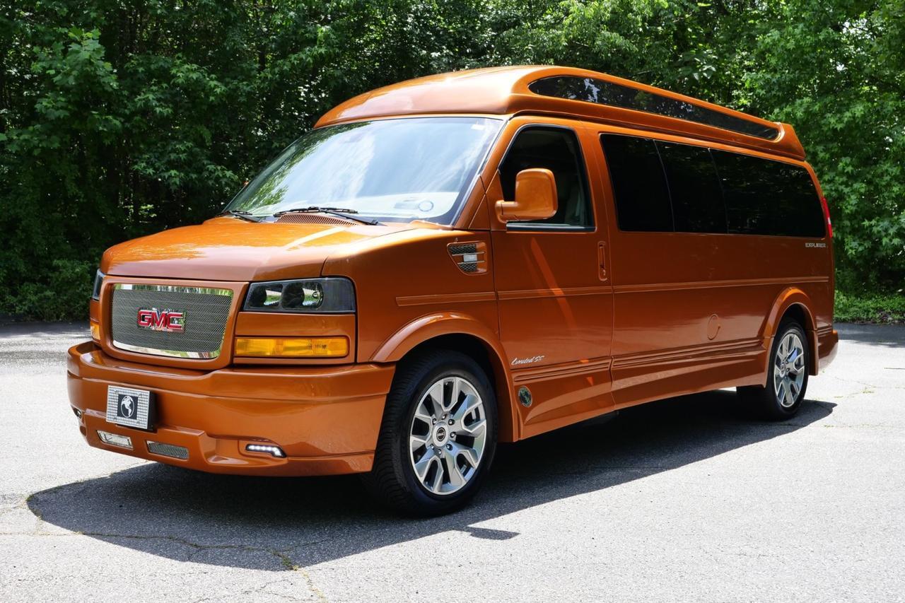 2025 GMC Savana Explorer Conversion Van / Limited SE / 9 Passenger! Lincolnton NC