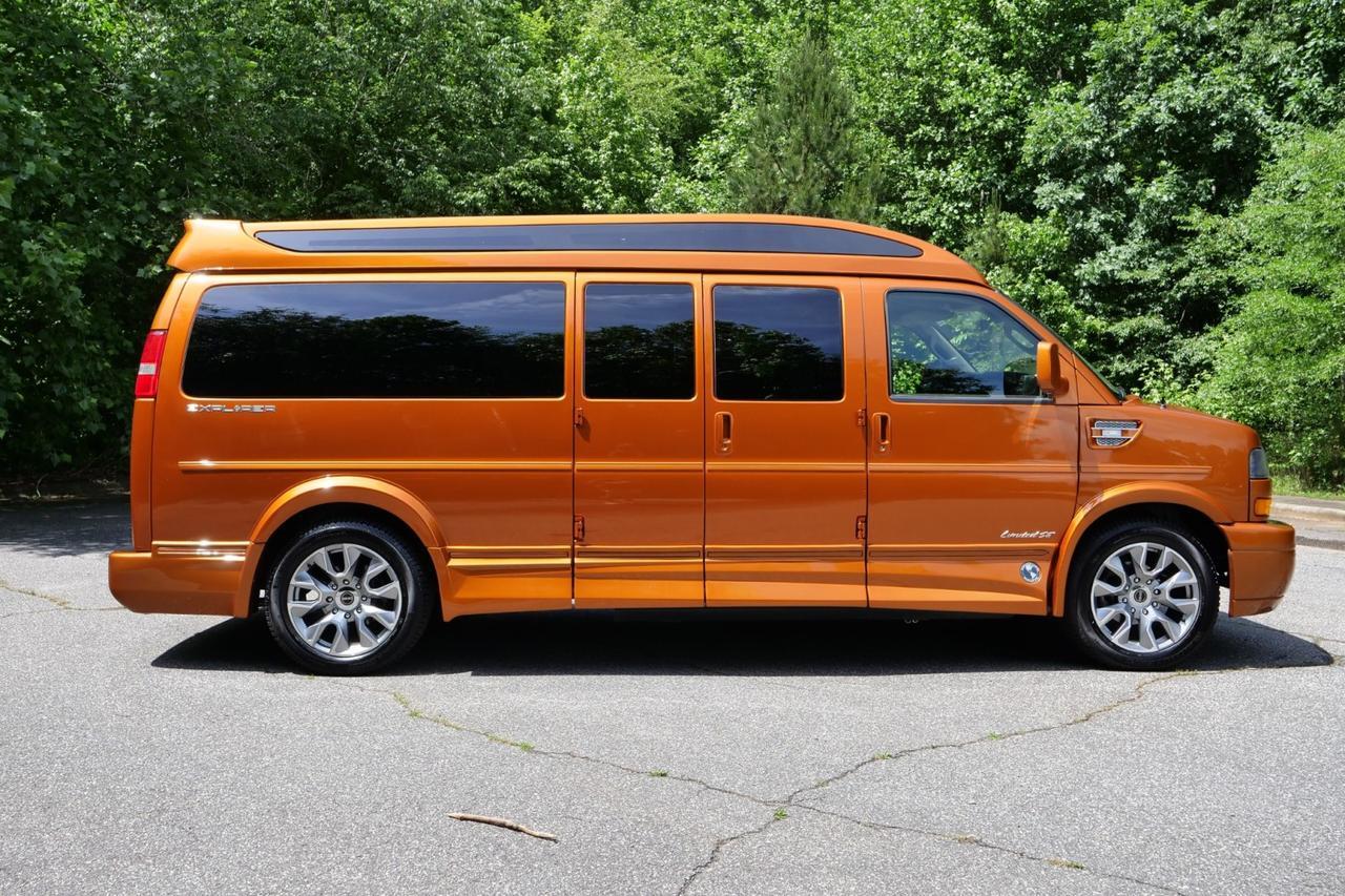 2025 GMC Savana Explorer Conversion Van / Limited SE / 9 Passenger! Lincolnton NC