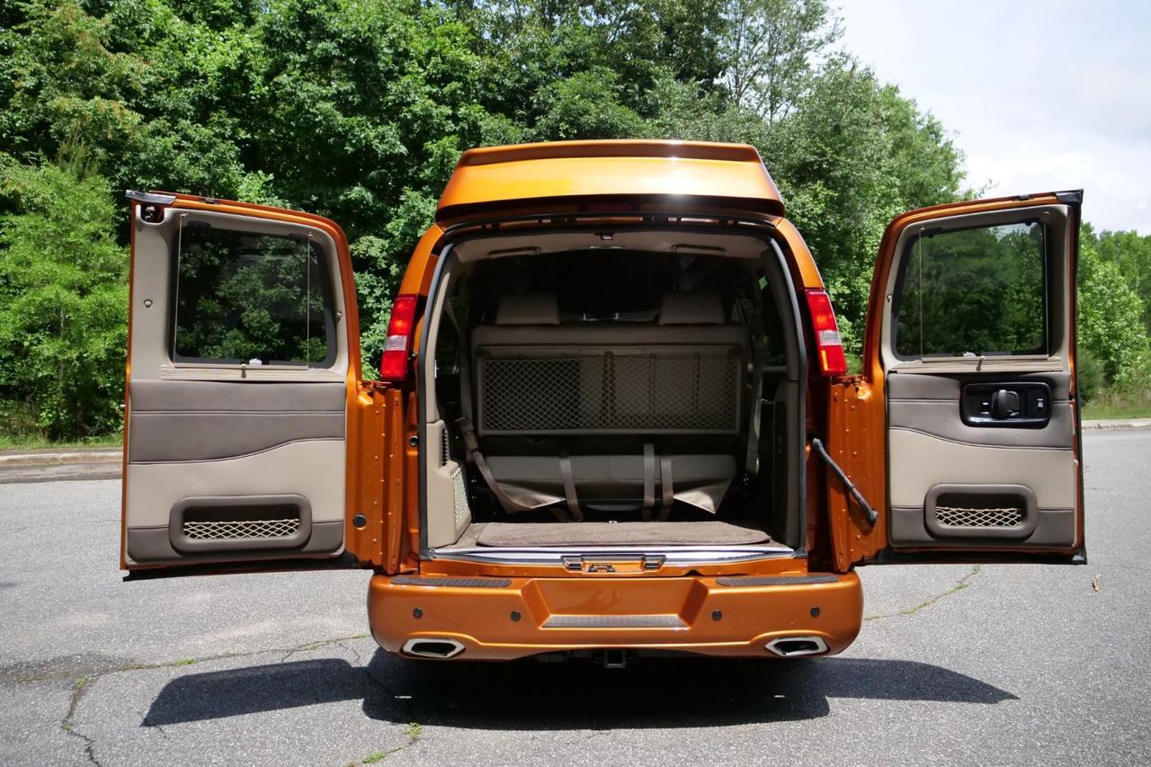 2025 GMC Savana Explorer Conversion Van / Limited SE / 9 Passenger! Lincolnton NC