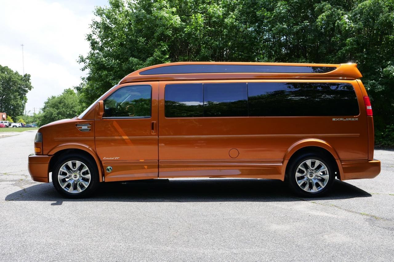 2025 GMC Savana Explorer Conversion Van / Limited SE / 9 Passenger! Lincolnton NC