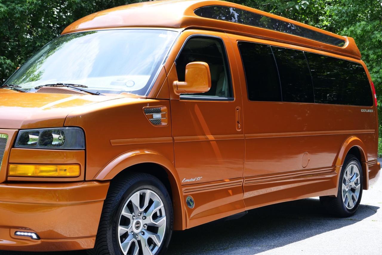 2025 GMC Savana Explorer Conversion Van / Limited SE / 9 Passenger! Lincolnton NC