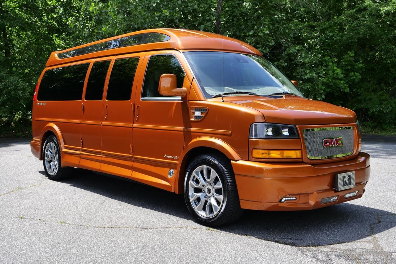 2025 GMC Savana Explorer Conversion Van / Limited SE / 9 Passenger! Lincolnton NC