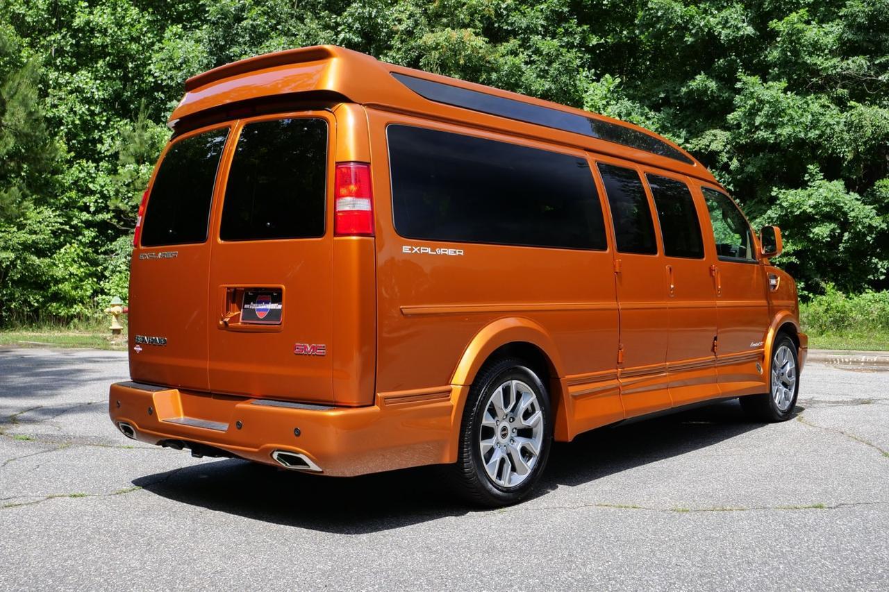 2025 GMC Savana Explorer Conversion Van / Limited SE / 9 Passenger! Lincolnton NC
