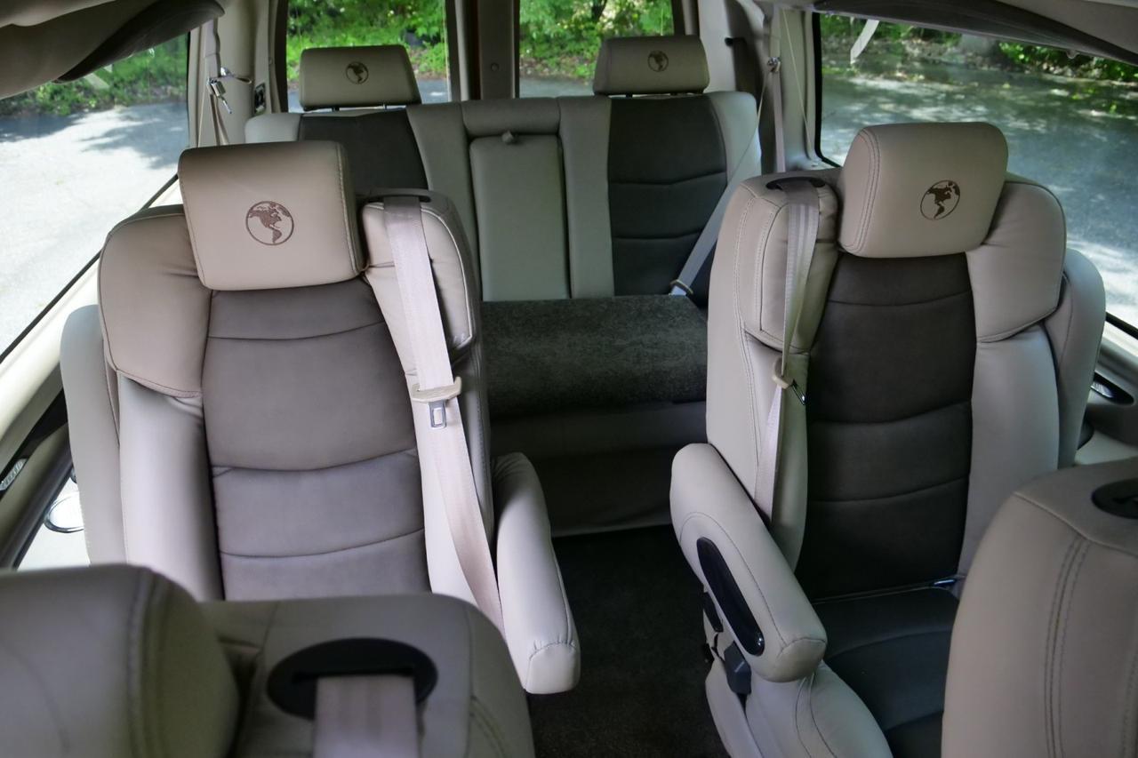 2025 GMC Savana Explorer Conversion Van / Limited SE / 9 Passenger! Lincolnton NC