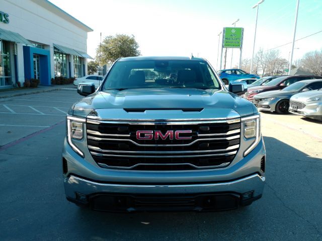 2025 GMC Sierra 1500 2WD Crew Cab Short Box SLT