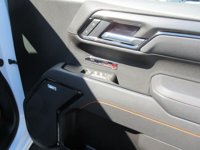 2025 GMC Sierra 1500 4WD Crew Cab 147 AT4 St. George SC