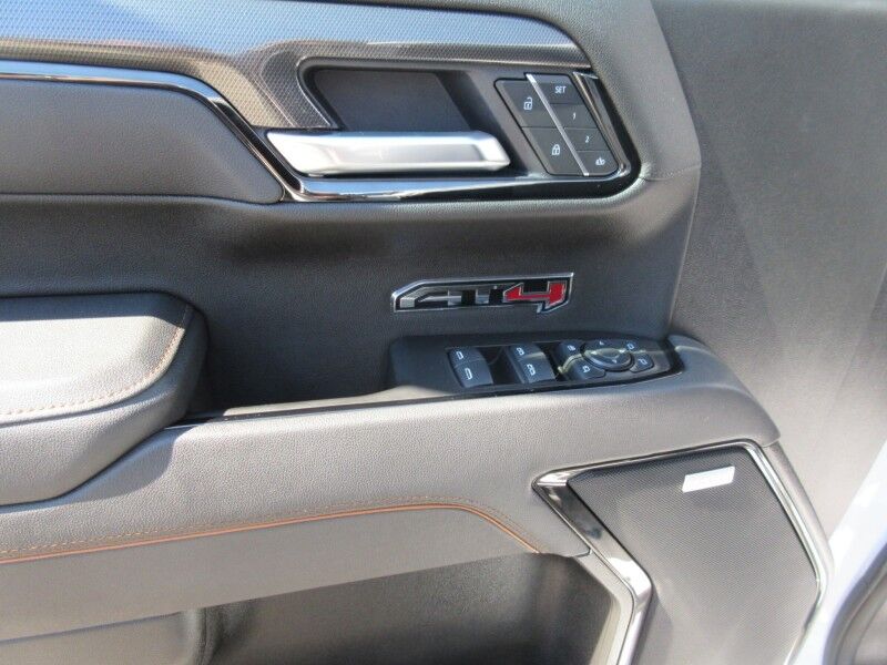 2025 GMC Sierra 1500 4WD Crew Cab 147 AT4 St. George SC