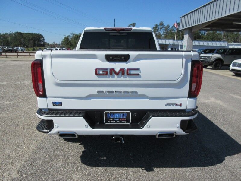 2025 GMC Sierra 1500 4WD Crew Cab 147 AT4 St. George SC