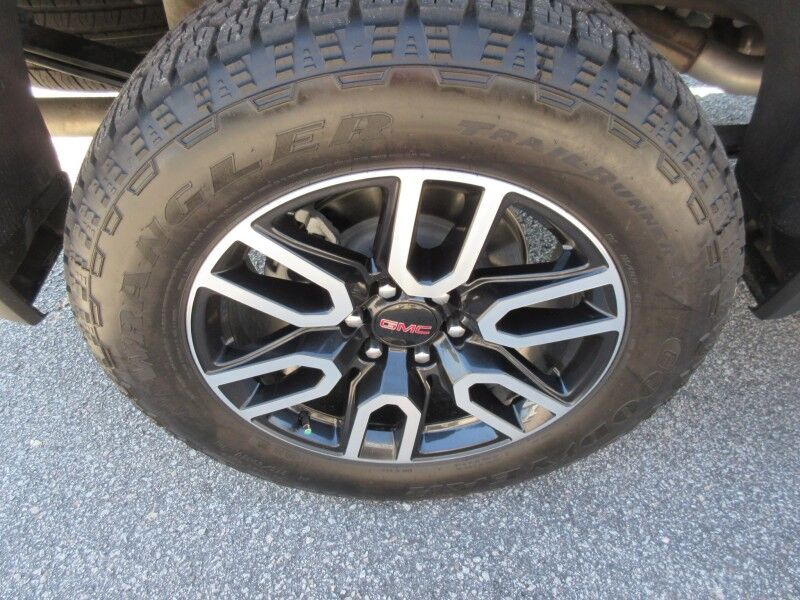 2025 GMC Sierra 1500 4WD Crew Cab 147 AT4 St. George SC