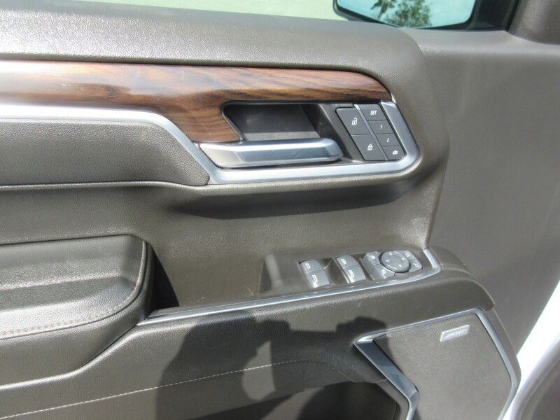 2025 GMC Sierra 1500 4WD Crew Cab 147 SLT St. George SC