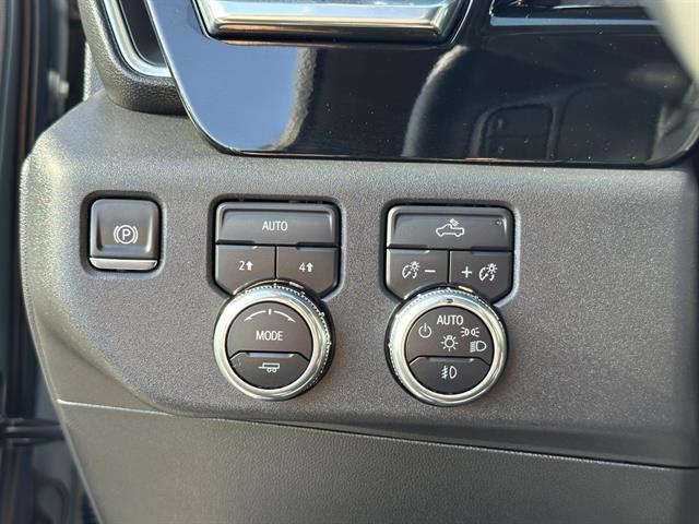 2025 GMC Sierra 1500 4WD Crew Cab Short Box Elevation with 3V Tucson AZ