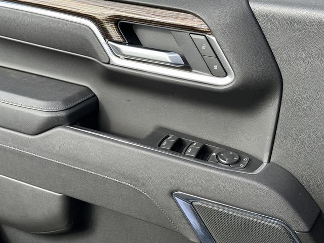 2025 GMC Sierra 1500 4WD Crew Cab Short Box Elevation with 3V Tucson AZ