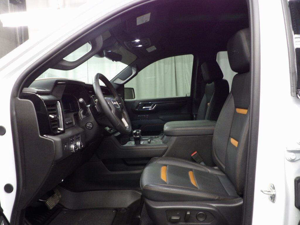 2025 GMC Sierra 1500 4x4 Crew Cab AT4 Fond du Lac WI
