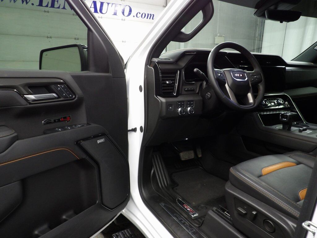 2025 GMC Sierra 1500 4x4 Crew Cab AT4 Fond du Lac WI