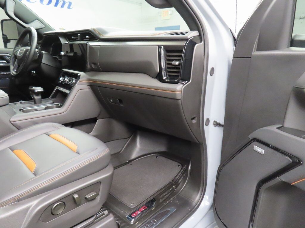 2025 GMC Sierra 1500 4x4 Crew Cab AT4 Fond du Lac WI