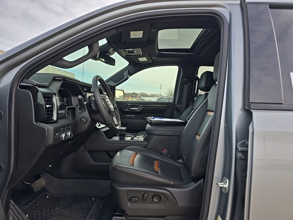 2025 GMC Sierra 1500 4x4 Crew Cab AT4 Minocqua WI