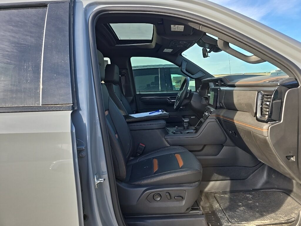 2025 GMC Sierra 1500 4x4 Crew Cab AT4 Minocqua WI