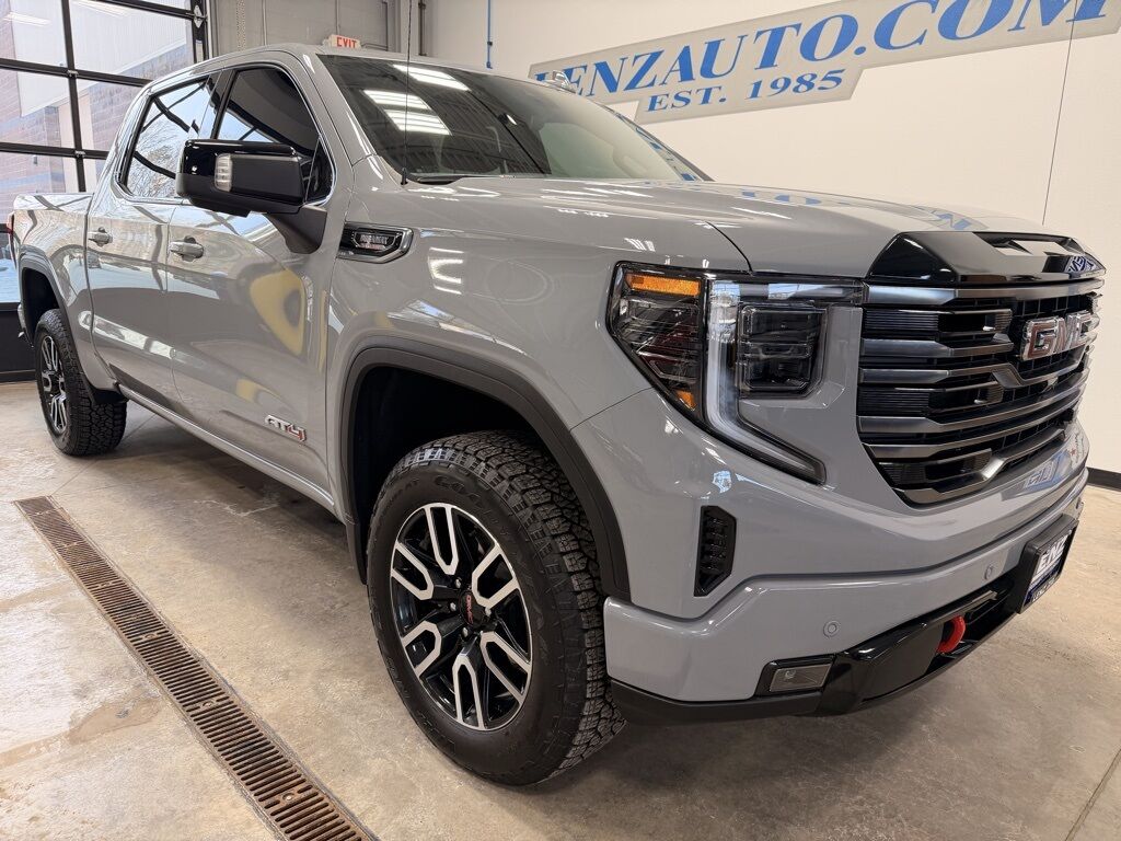 2025 GMC Sierra 1500 4x4 Crew Cab AT4