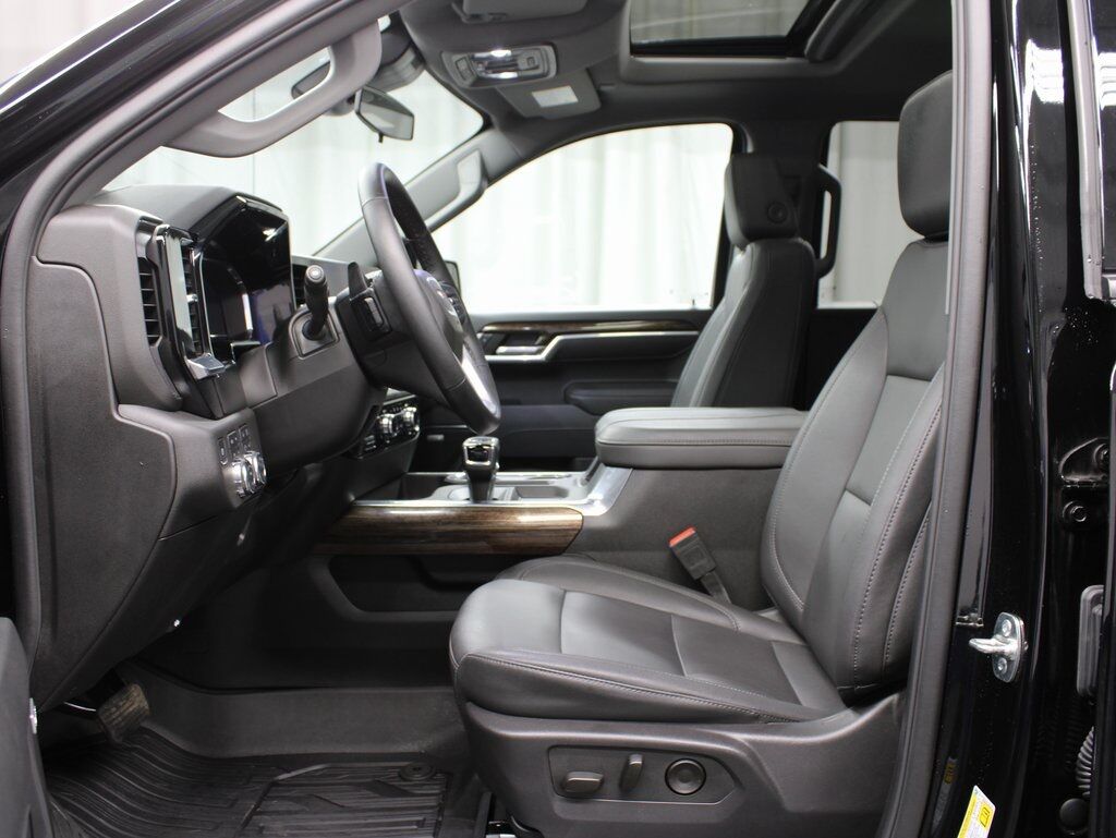 2025 GMC Sierra 1500 4x4 Crew Cab Elevation Fond du Lac WI