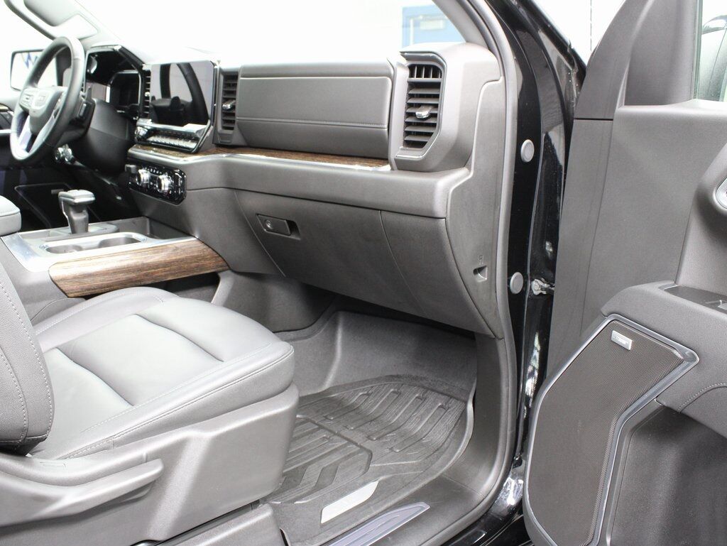 2025 GMC Sierra 1500 4x4 Crew Cab Elevation Fond du Lac WI