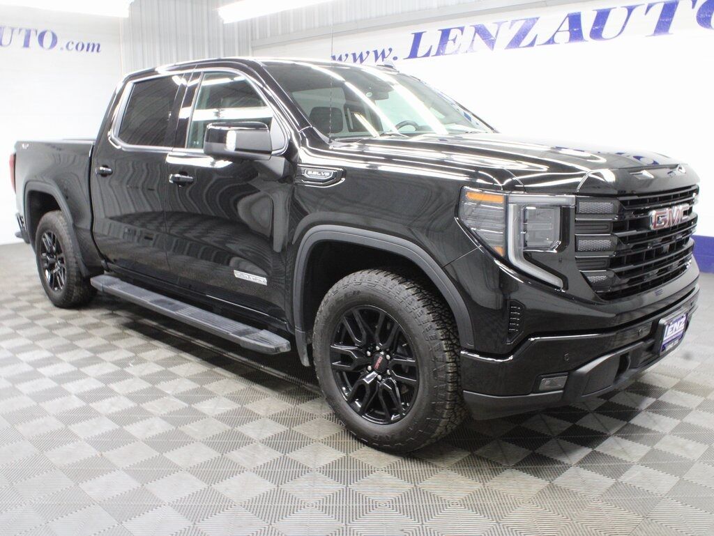 2025 GMC Sierra 1500 4x4 Crew Cab Elevation Fond du Lac WI