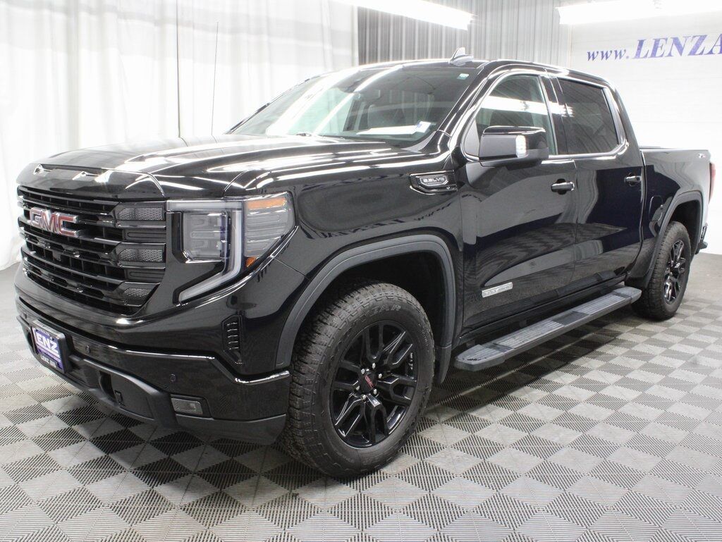 2025 GMC Sierra 1500 4x4 Crew Cab Elevation Fond du Lac WI