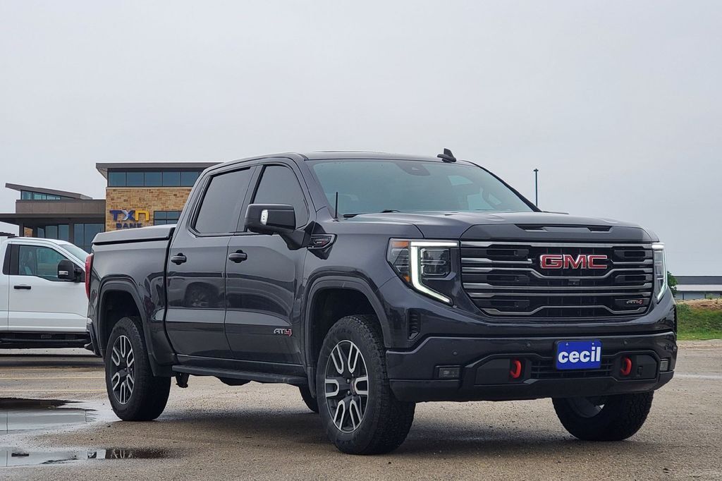 2025 GMC Sierra 1500 AT4