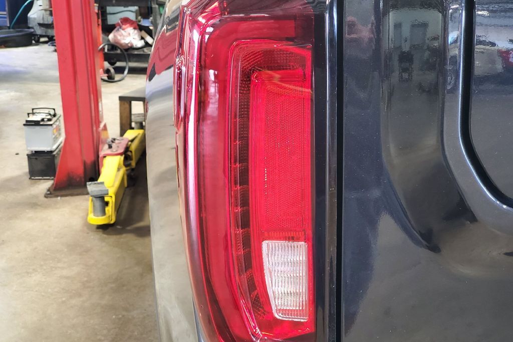 2025 GMC Sierra 1500 AT4 Hondo TX