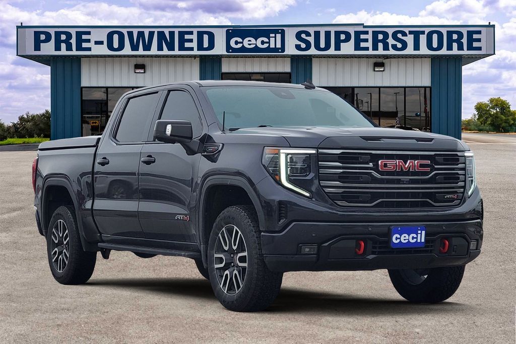 2025 GMC Sierra 1500 AT4
