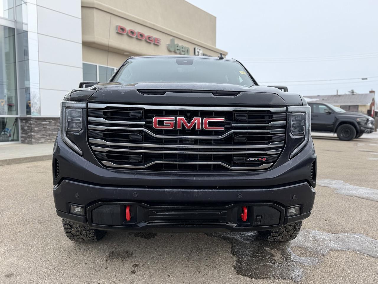 2025 GMC Sierra 1500 AT4 | Tech Pkg | Tow Package | Multi Function Tailgate | Leather | Bose Audio | Tonneau Cover Redwater AB