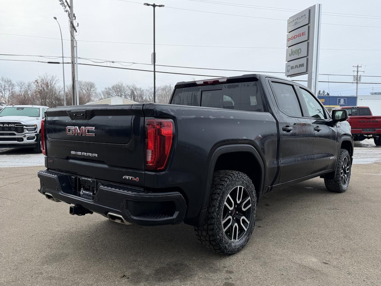 2025 GMC Sierra 1500 AT4 | Tech Pkg | Tow Package | Multi Function Tailgate | Leather | Bose Audio | Tonneau Cover Redwater AB