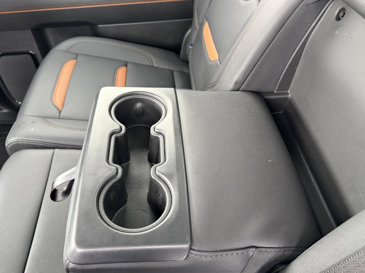 2025 GMC Sierra 1500 AT4 | Tech Pkg | Tow Package | Multi Function Tailgate | Leather | Bose Audio | Tonneau Cover Redwater AB