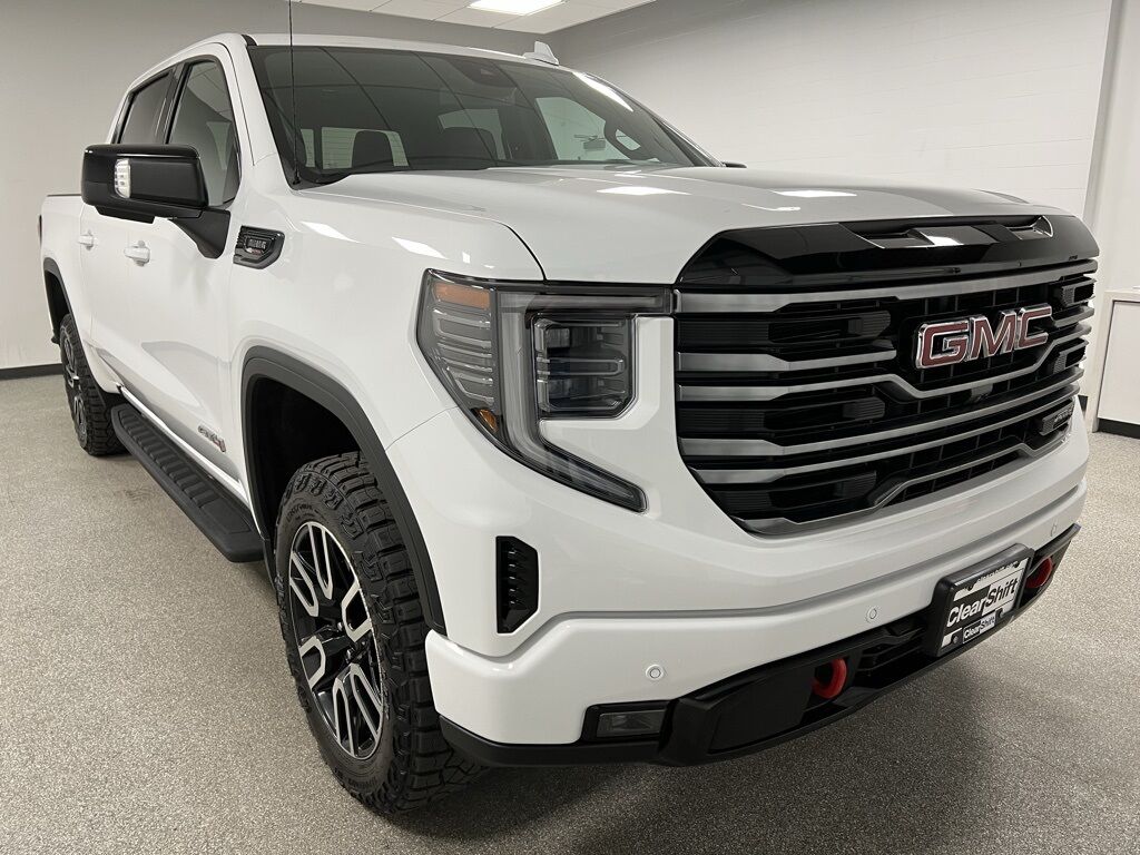 2025 GMC Sierra 1500 AT4