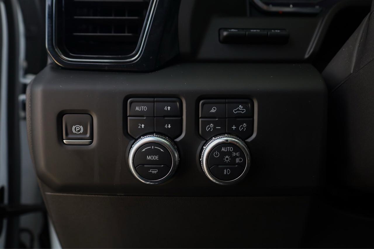 2025 GMC Sierra 1500 AT4  Selma TX