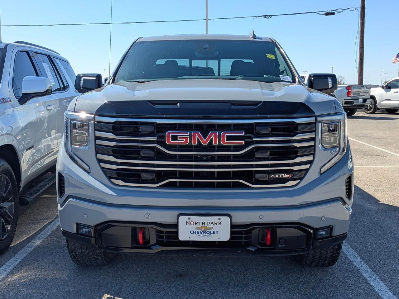 2025 GMC Sierra 1500 AT4