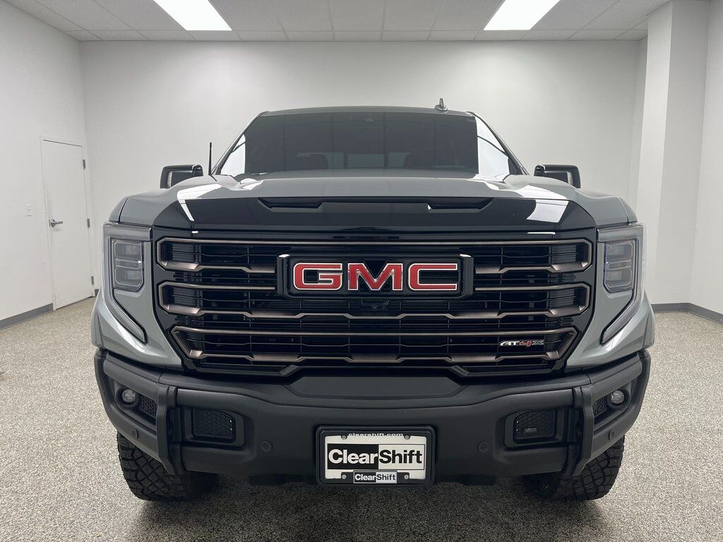 2025 GMC Sierra 1500 AT4X