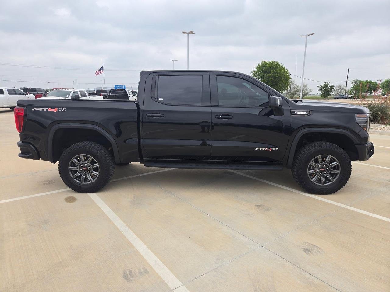 2025 GMC Sierra 1500 AT4X