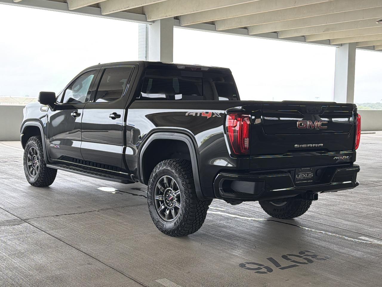 2025 GMC Sierra 1500 AT4X