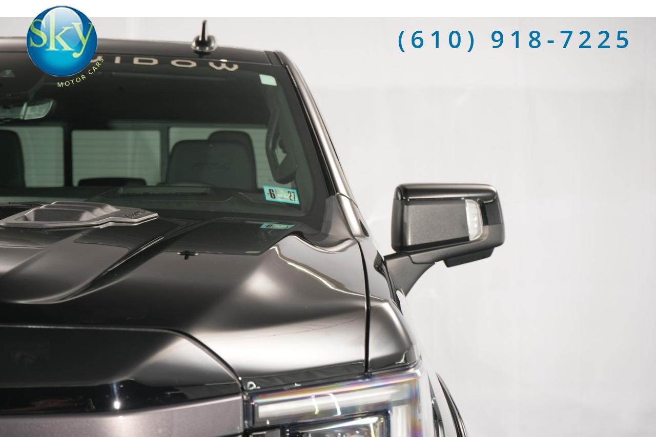 2025 GMC Sierra 1500 Crew Cab 4WD AT4 BLACK WIDOW DIESEL West Chester PA