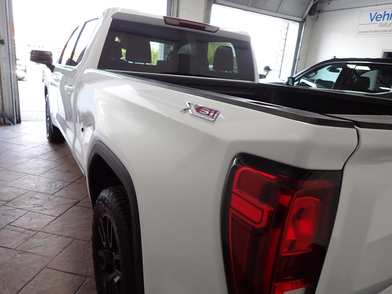 2025 GMC Sierra 1500 Elevation 4WD CREW CAB 6'4" BOX Listowel ON